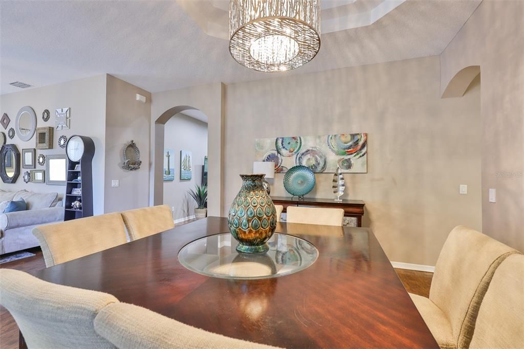 For Sale: $510,000 (4 beds, 3 baths, 2688 Square Feet)