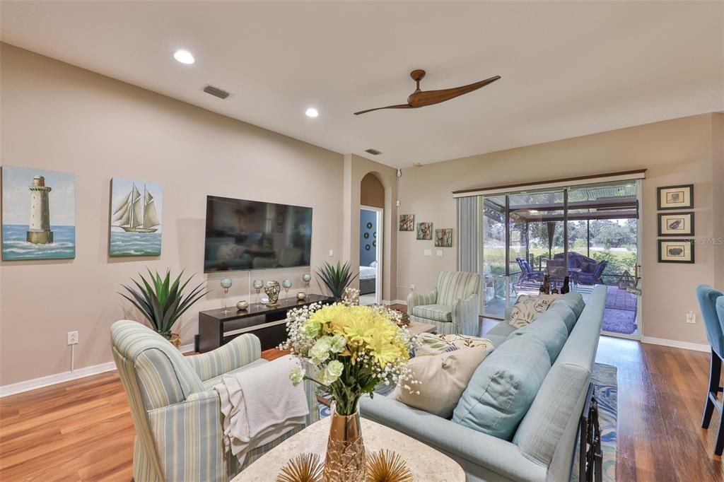 For Sale: $510,000 (4 beds, 3 baths, 2688 Square Feet)