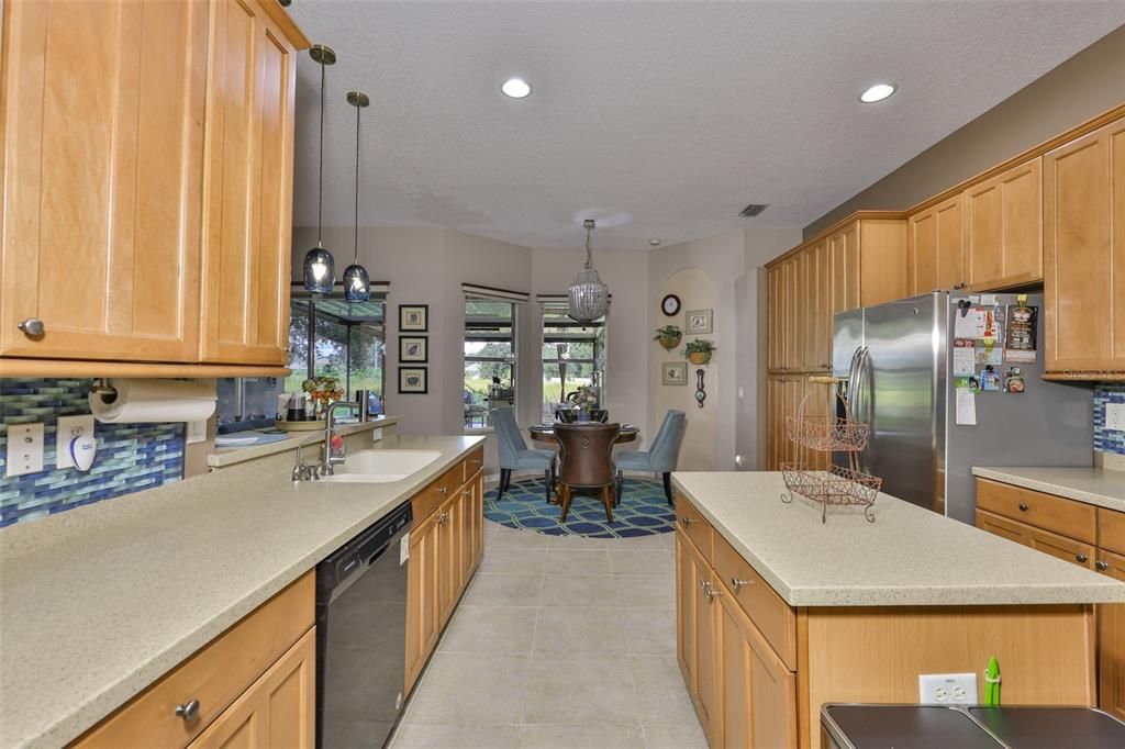 For Sale: $510,000 (4 beds, 3 baths, 2688 Square Feet)