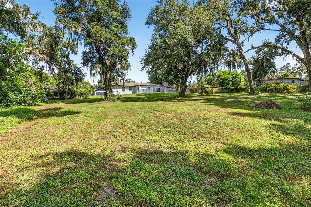 For Sale: $515,000 (4 beds, 3 baths, 1988 Square Feet)