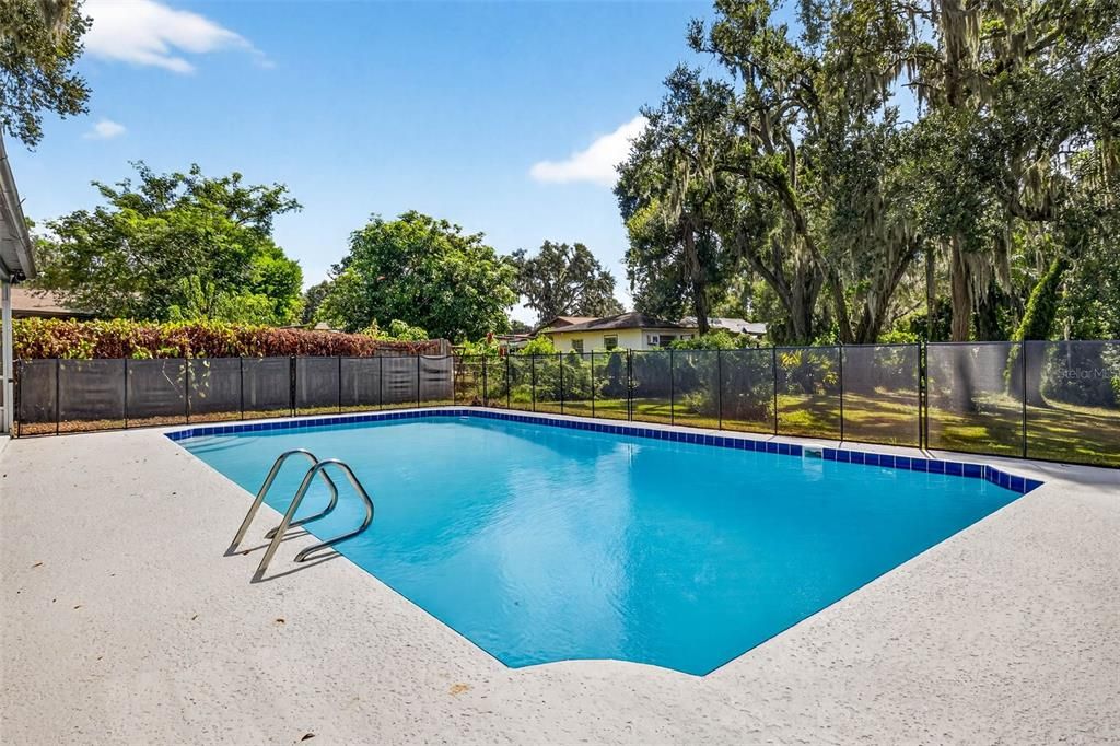 For Sale: $515,000 (4 beds, 3 baths, 1988 Square Feet)