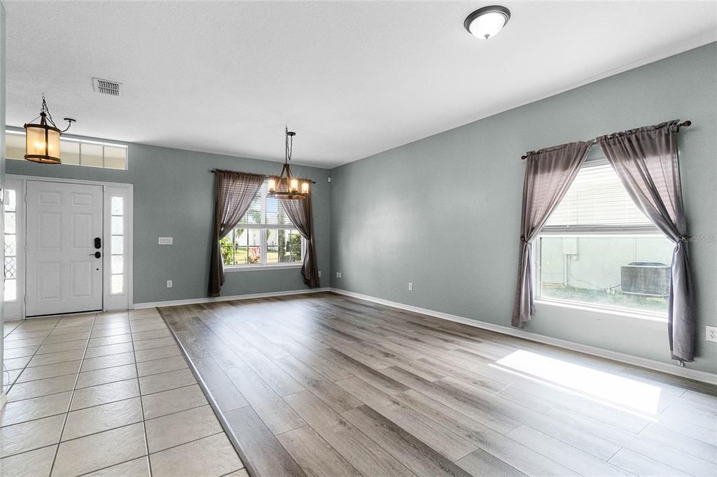 Active With Contract: $2,095 (3 beds, 2 baths, 1751 Square Feet)