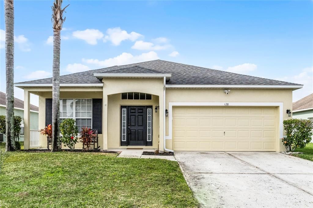 Active With Contract: $2,095 (3 beds, 2 baths, 1751 Square Feet)