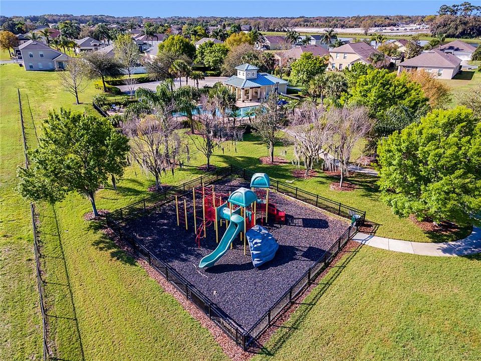 Active With Contract: $2,095 (3 beds, 2 baths, 1751 Square Feet)