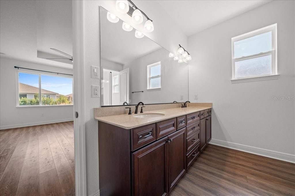 For Sale: $493,250 (2 beds, 2 baths, 2815 Square Feet)