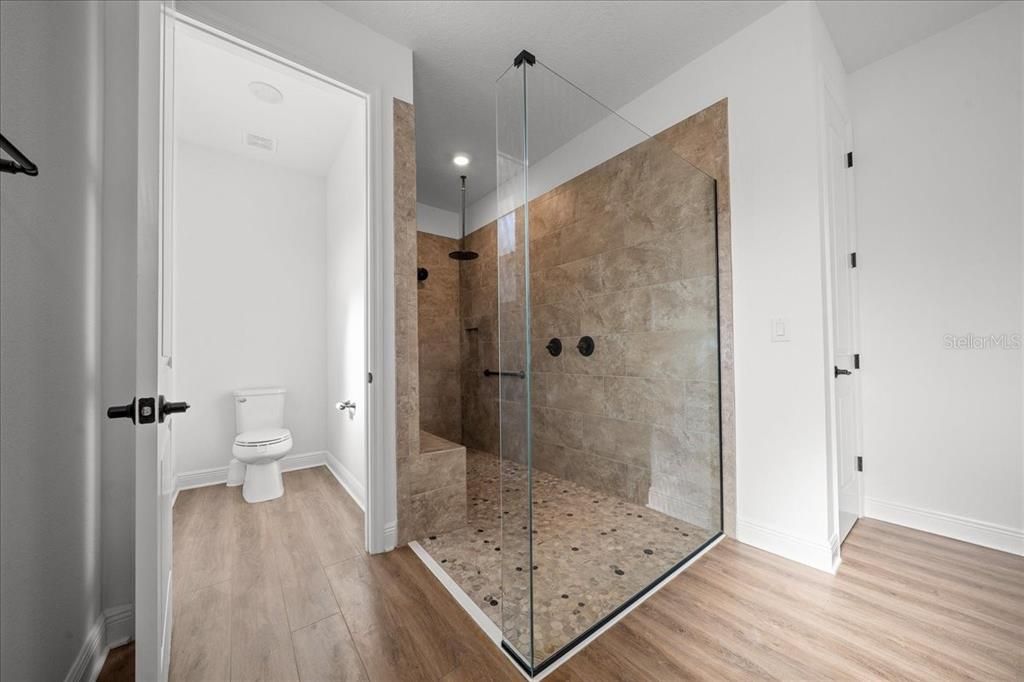 For Sale: $493,250 (2 beds, 2 baths, 2815 Square Feet)