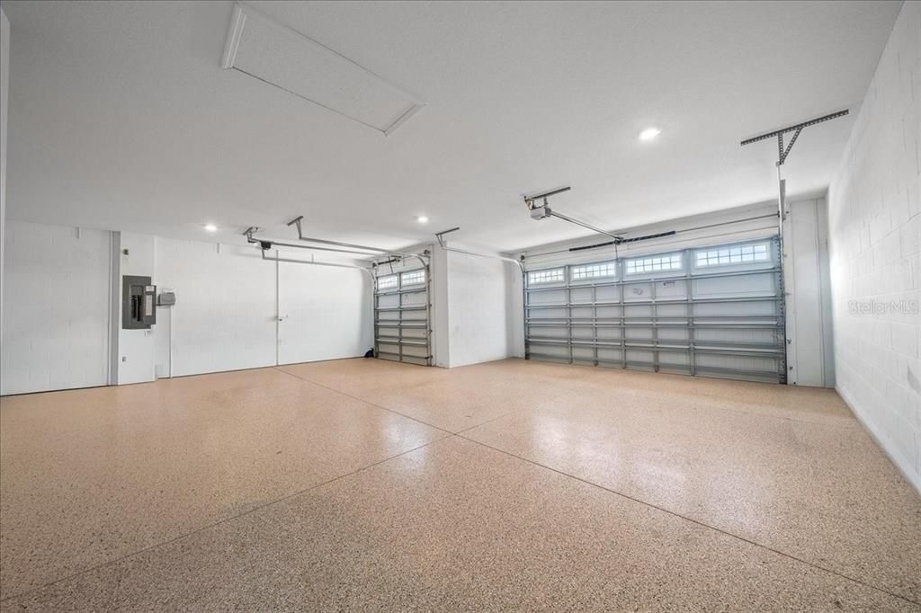 For Sale: $493,250 (2 beds, 2 baths, 2815 Square Feet)