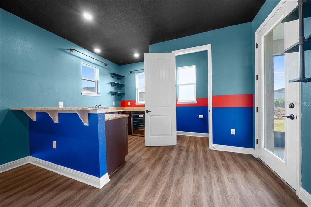 For Sale: $493,250 (2 beds, 2 baths, 2815 Square Feet)