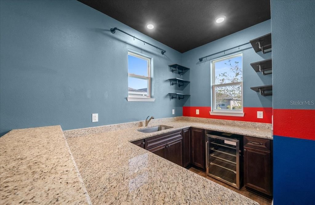 For Sale: $493,250 (2 beds, 2 baths, 2815 Square Feet)