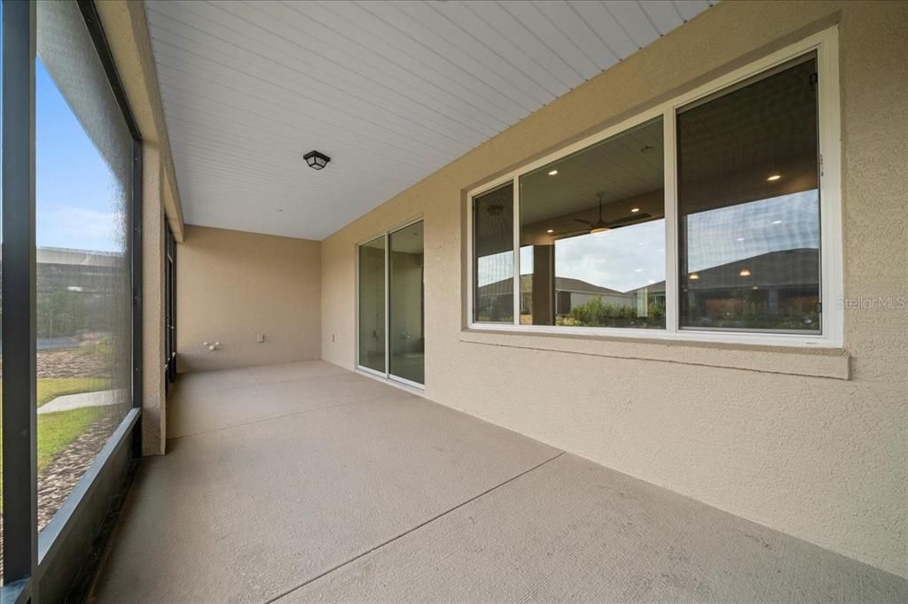 For Sale: $493,250 (2 beds, 2 baths, 2815 Square Feet)