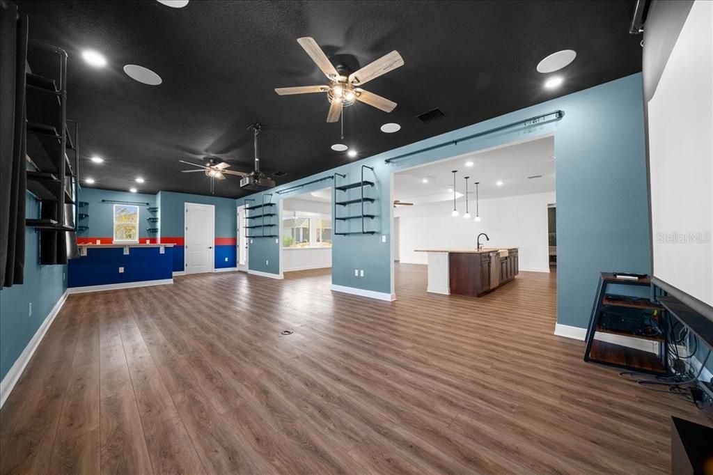 For Sale: $493,250 (2 beds, 2 baths, 2815 Square Feet)