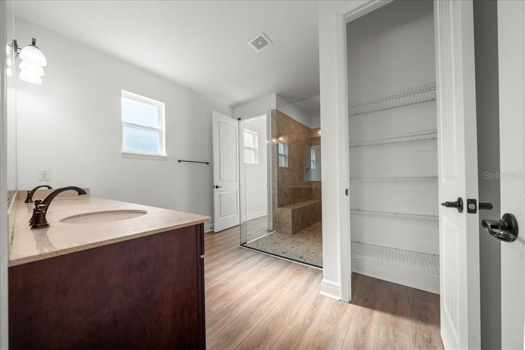 For Sale: $493,250 (2 beds, 2 baths, 2815 Square Feet)