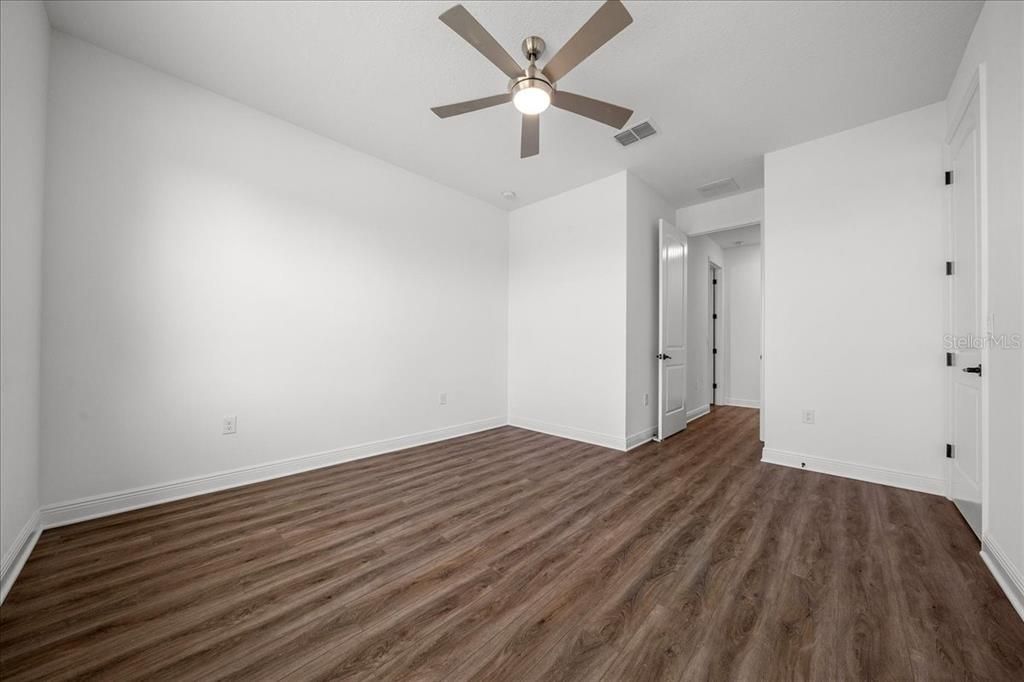 For Sale: $493,250 (2 beds, 2 baths, 2815 Square Feet)