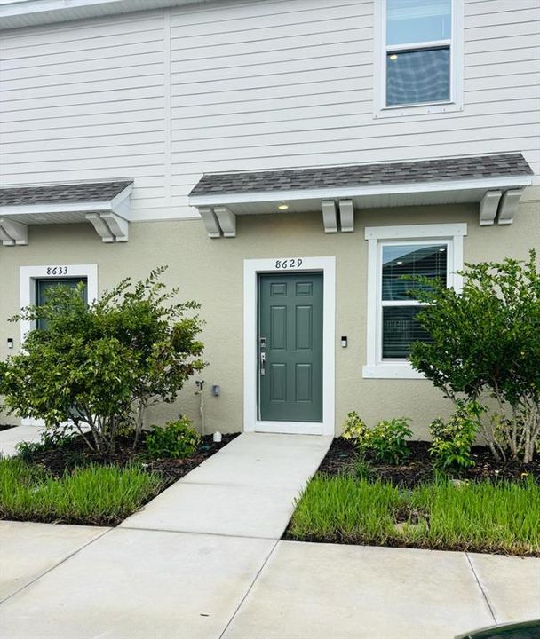 For Rent: $1,900 (2 beds, 2 baths, 1238 Square Feet)