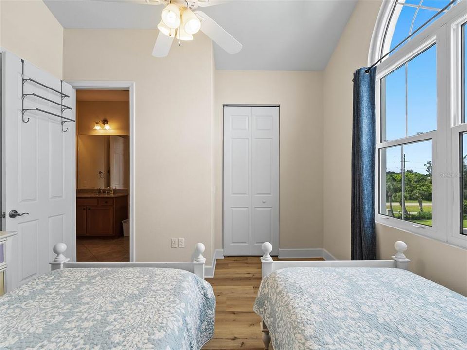 For Sale: $425,000 (3 beds, 2 baths, 2248 Square Feet)