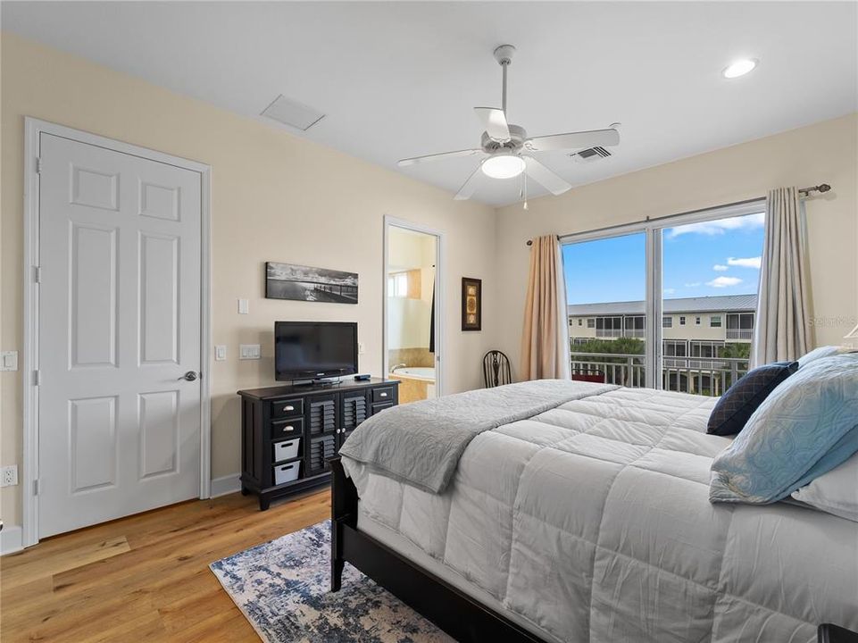 For Sale: $425,000 (3 beds, 2 baths, 2248 Square Feet)