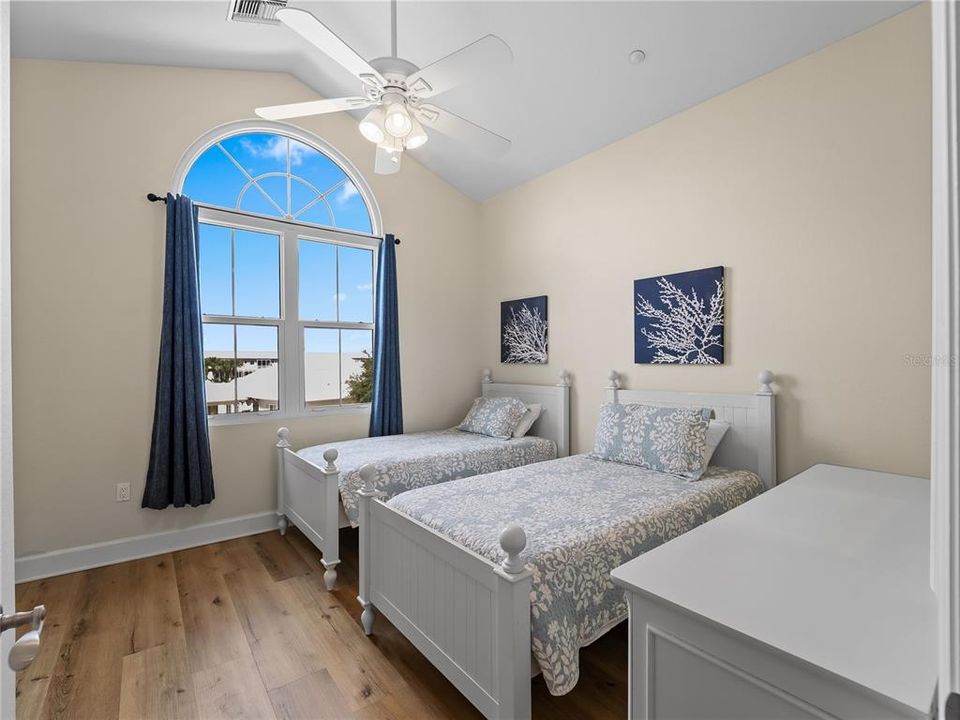 For Sale: $425,000 (3 beds, 2 baths, 2248 Square Feet)