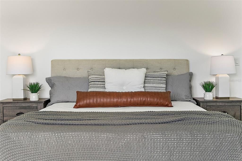 Active With Contract: $849,000 (4 beds, 3 baths, 2401 Square Feet)