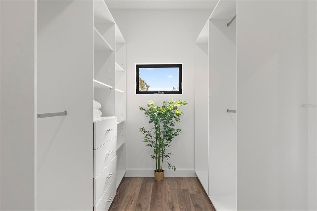 Active With Contract: $849,000 (4 beds, 3 baths, 2401 Square Feet)