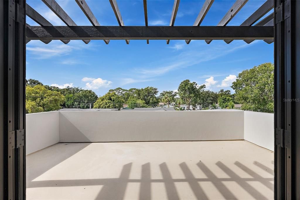 Active With Contract: $849,000 (4 beds, 3 baths, 2401 Square Feet)