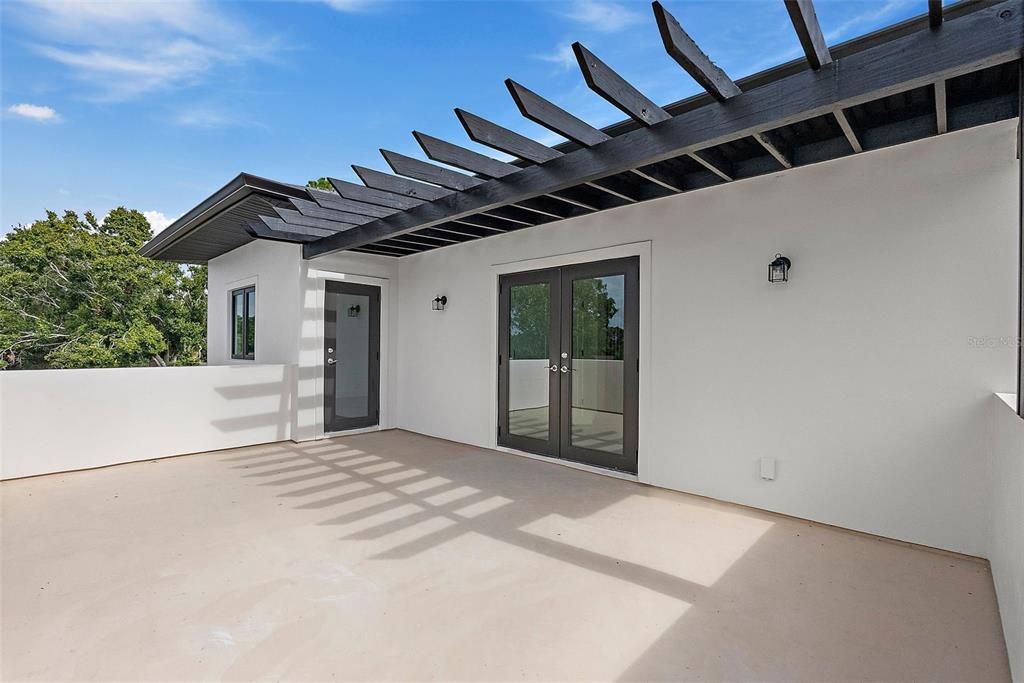 Active With Contract: $849,000 (4 beds, 3 baths, 2401 Square Feet)