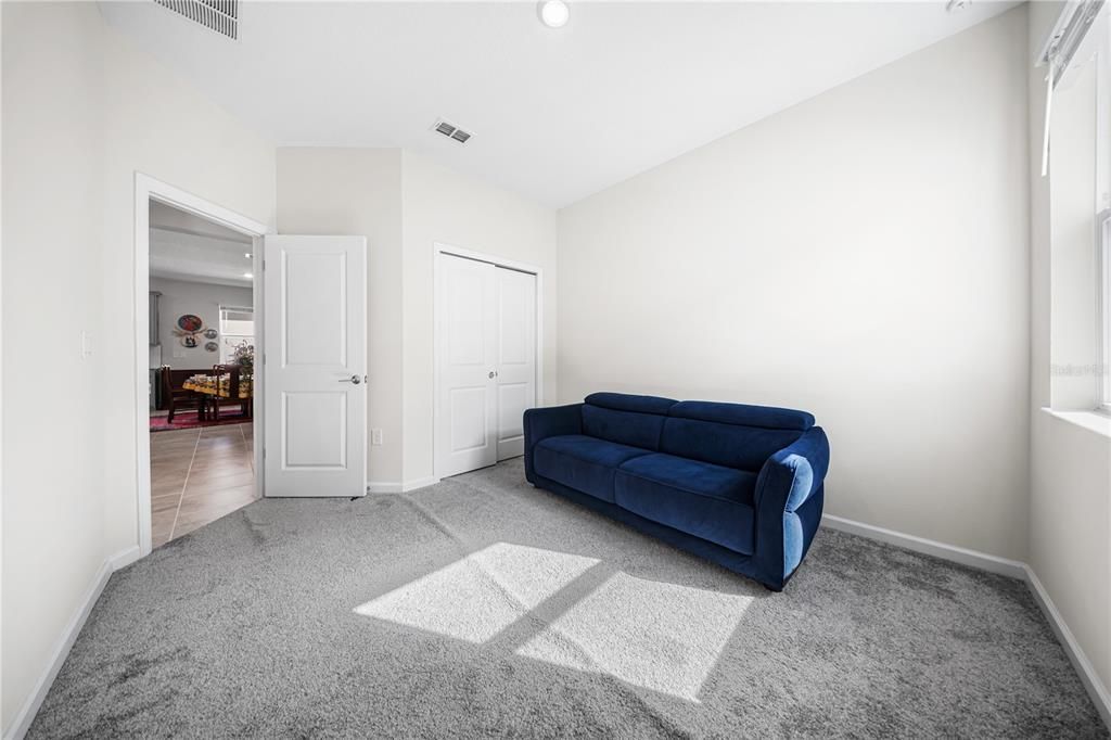 На продажу: $369,000 (3 спален, 2 ванн, 1918 Квадратных фут)