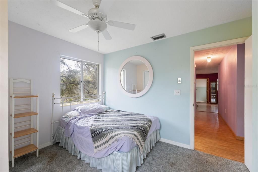 For Sale: $295,000 (2 beds, 1 baths, 2016 Square Feet)