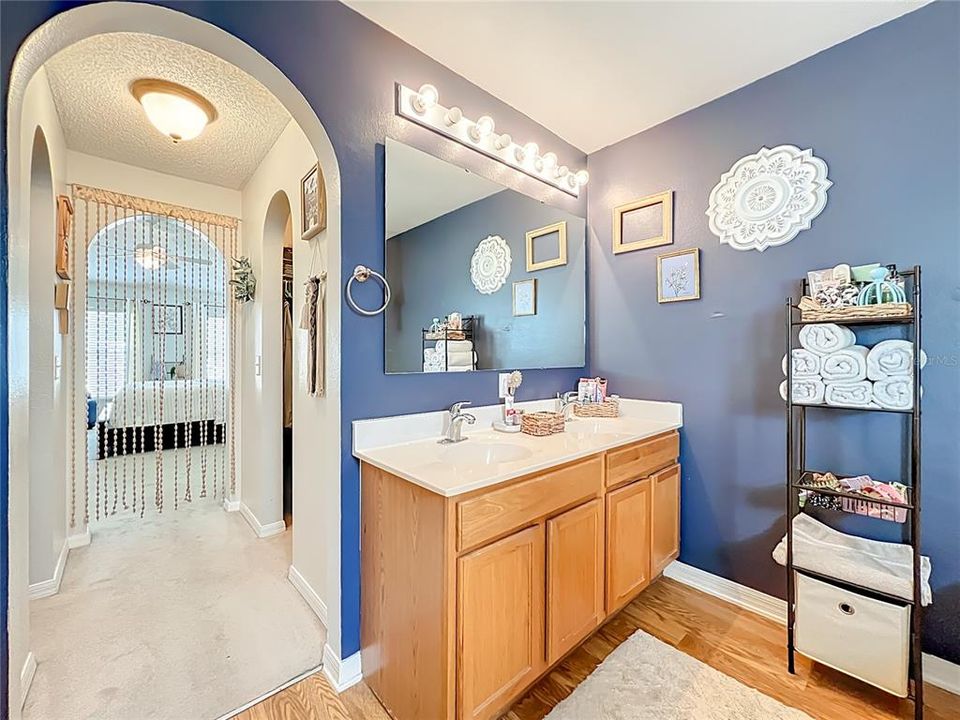 For Sale: $328,000 (4 beds, 2 baths, 2088 Square Feet)