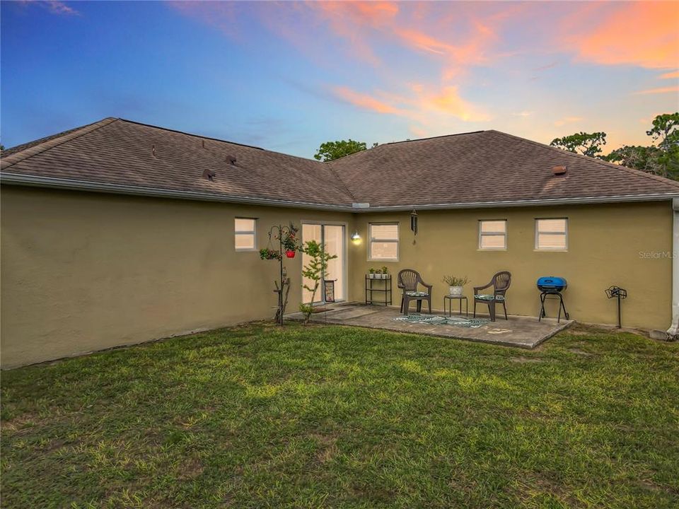 For Sale: $328,000 (4 beds, 2 baths, 2088 Square Feet)