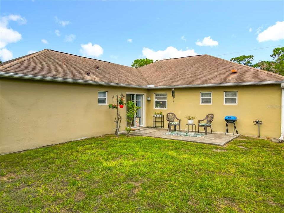 For Sale: $328,000 (4 beds, 2 baths, 2088 Square Feet)