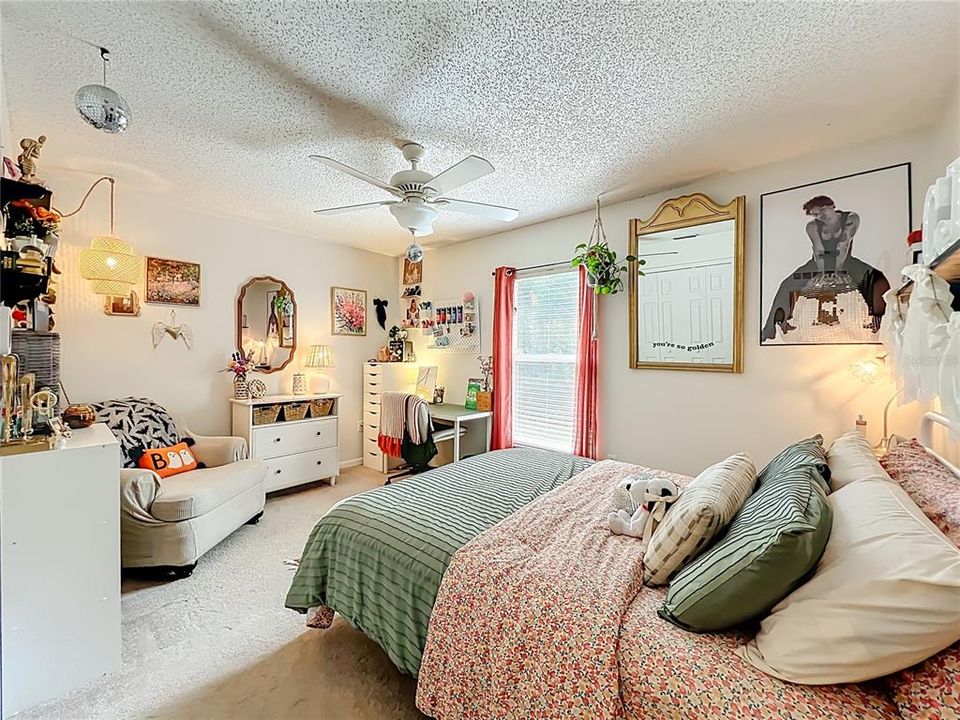 For Sale: $328,000 (4 beds, 2 baths, 2088 Square Feet)