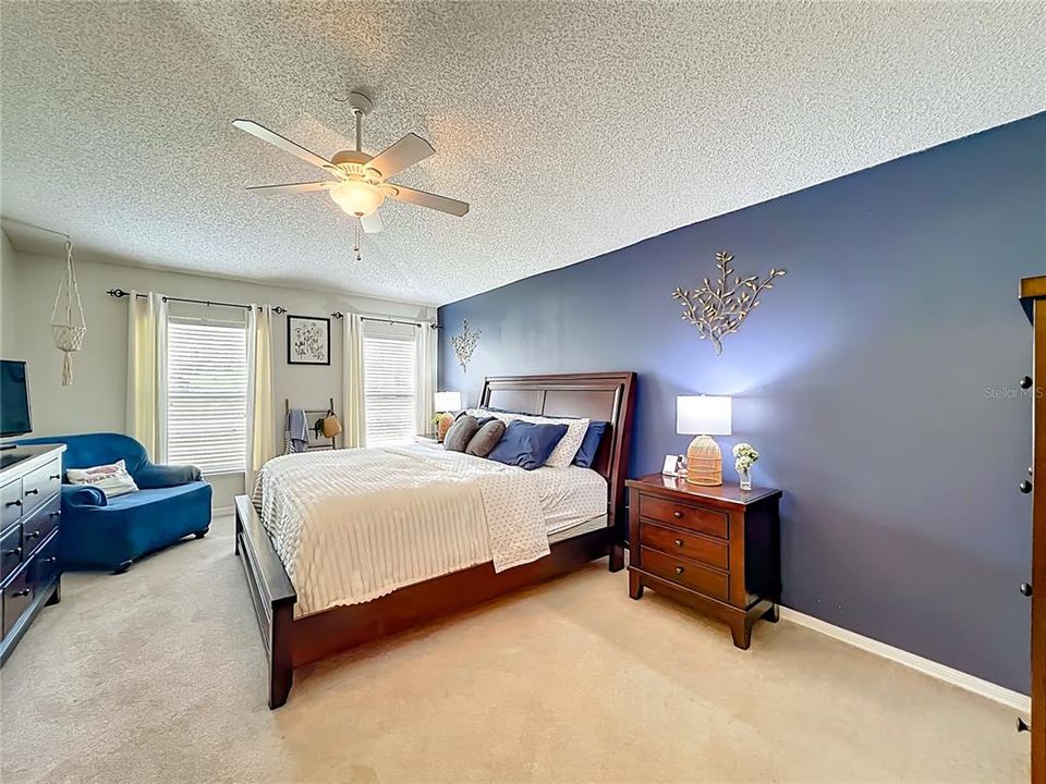 For Sale: $328,000 (4 beds, 2 baths, 2088 Square Feet)