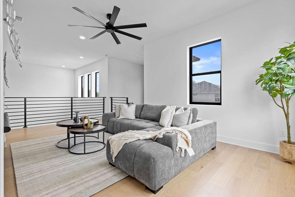 En Venta: $1,470,000 (5 camas, 4 baños, 3781 Pies cuadrados)