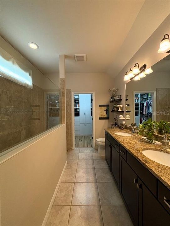 En Venta: $475,000 (4 camas, 2 baños, 2856 Pies cuadrados)