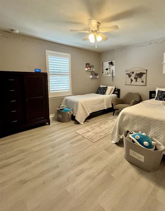 En Venta: $475,000 (4 camas, 2 baños, 2856 Pies cuadrados)