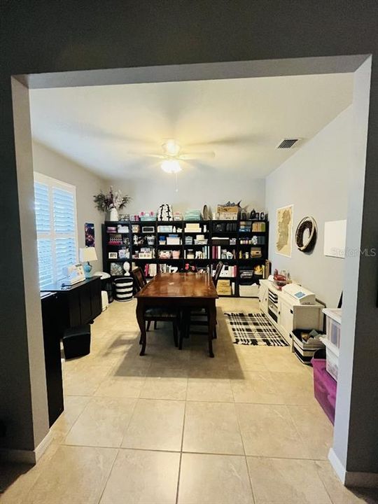 En Venta: $475,000 (4 camas, 2 baños, 2856 Pies cuadrados)