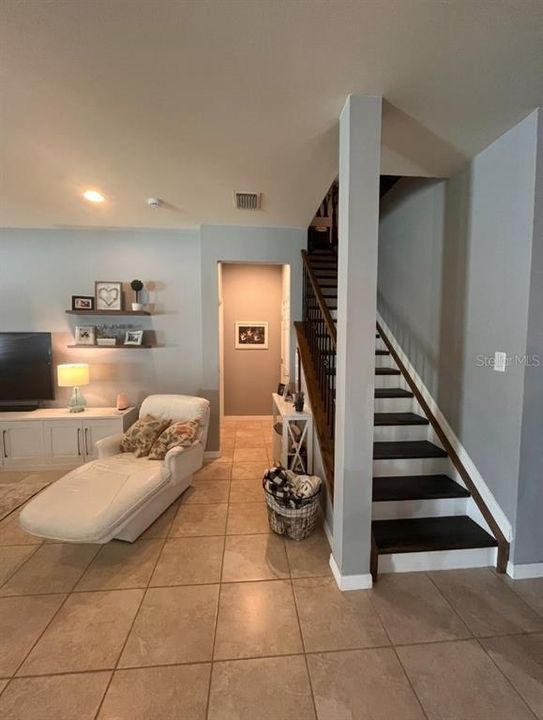 En Venta: $475,000 (4 camas, 2 baños, 2856 Pies cuadrados)