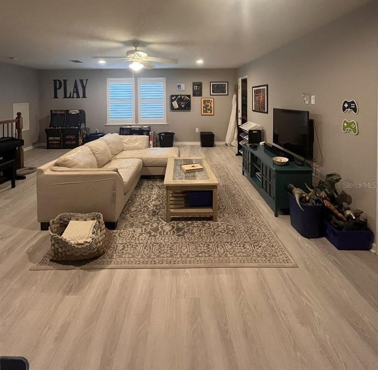 En Venta: $475,000 (4 camas, 2 baños, 2856 Pies cuadrados)