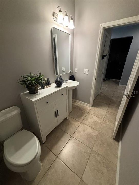 En Venta: $475,000 (4 camas, 2 baños, 2856 Pies cuadrados)