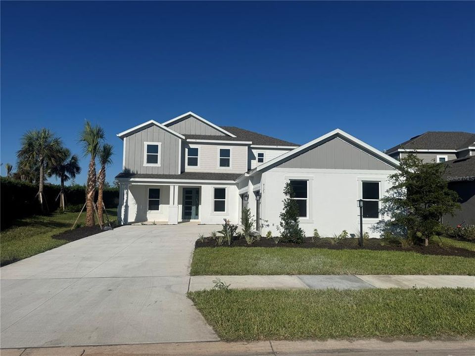 Recently Sold: $950,000 (5 beds, 4 baths, 3835 Square Feet)