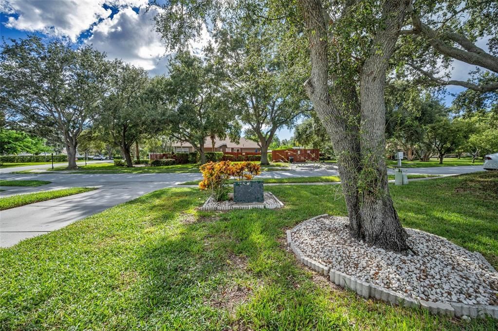 待售: $360,000 (2 贝兹, 2 浴室, 1240 平方英尺)