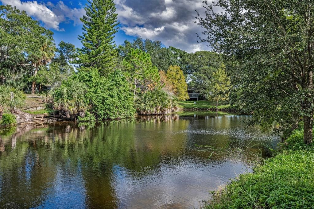 待售: $360,000 (2 贝兹, 2 浴室, 1240 平方英尺)