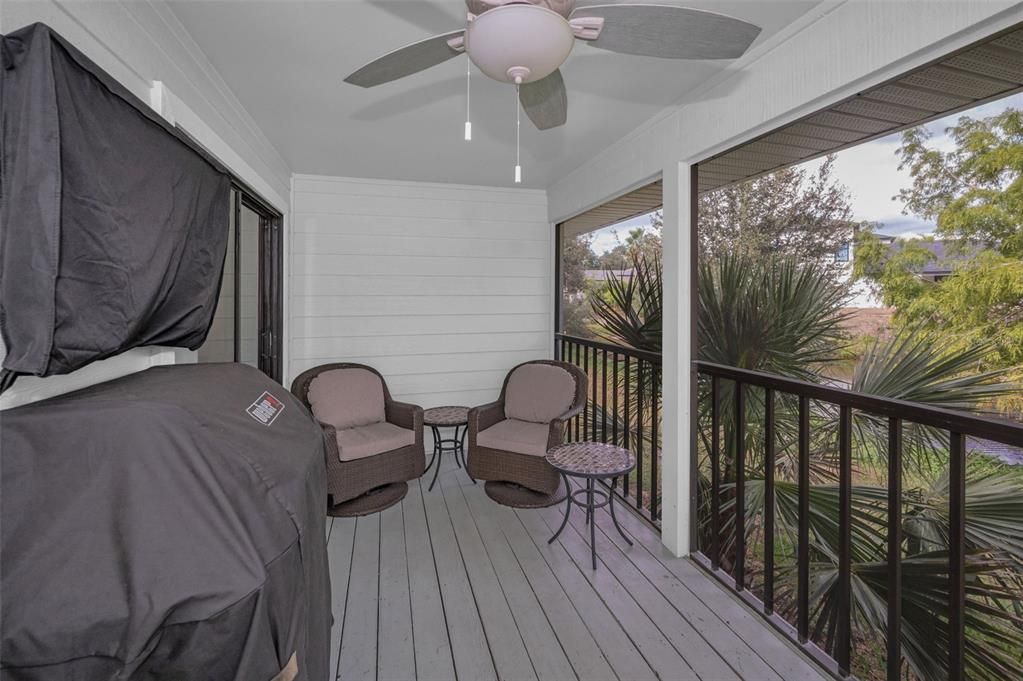 待售: $360,000 (2 贝兹, 2 浴室, 1240 平方英尺)