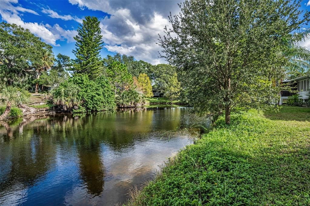 待售: $360,000 (2 贝兹, 2 浴室, 1240 平方英尺)