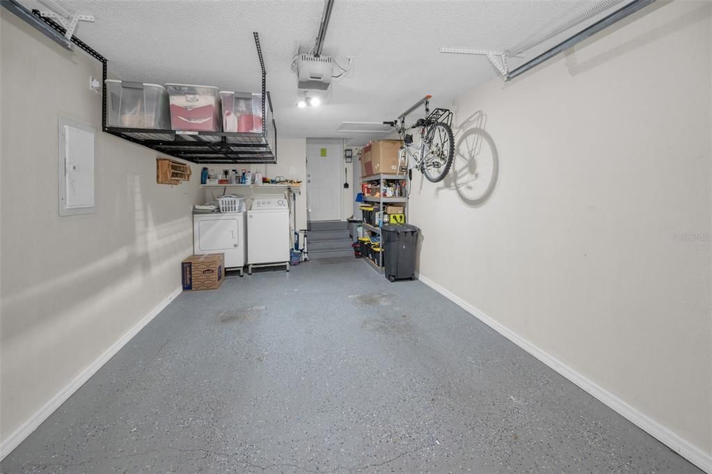 待售: $360,000 (2 贝兹, 2 浴室, 1240 平方英尺)