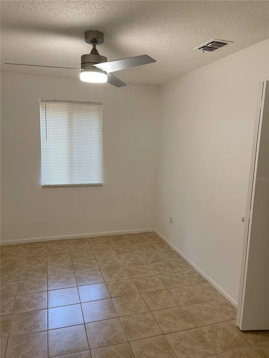 В аренду: $1,900 (3 спален, 2 ванн, 1032 Квадратных фут)