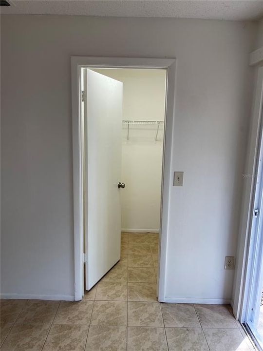 В аренду: $1,900 (3 спален, 2 ванн, 1032 Квадратных фут)