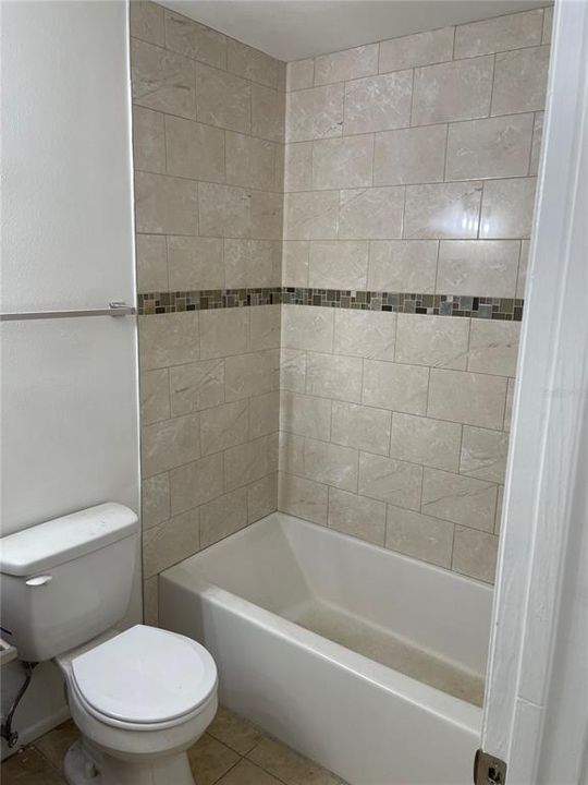 В аренду: $1,900 (3 спален, 2 ванн, 1032 Квадратных фут)