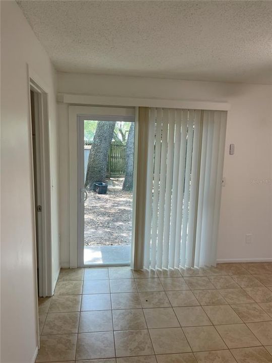 В аренду: $1,900 (3 спален, 2 ванн, 1032 Квадратных фут)