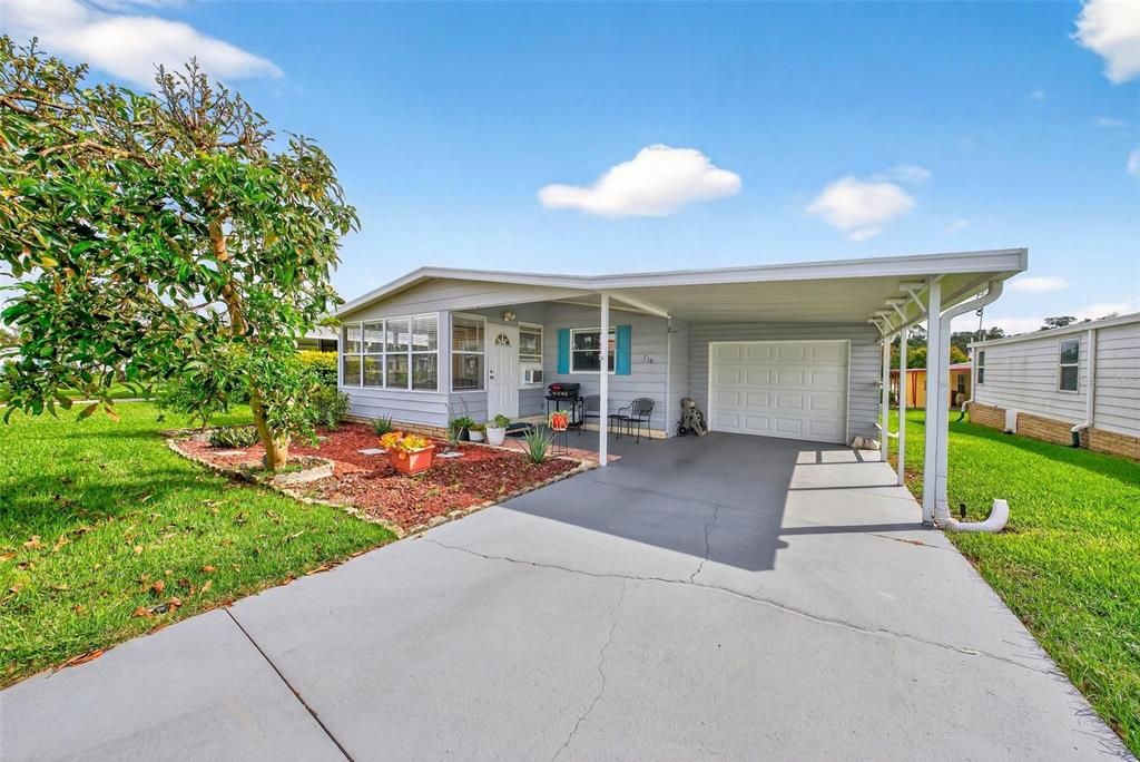 For Sale: $169,900 (2 beds, 2 baths, 1040 Square Feet)